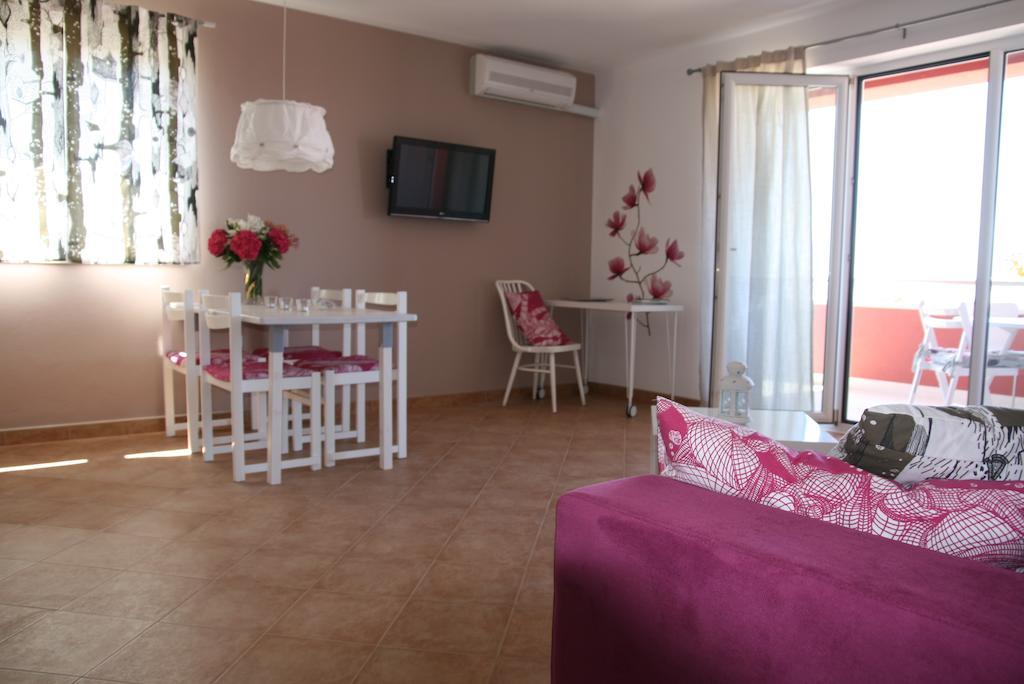 Apartments Roza ميدولين الغرفة الصورة