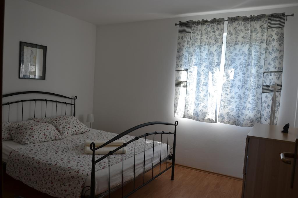 Apartments Roza ميدولين الغرفة الصورة